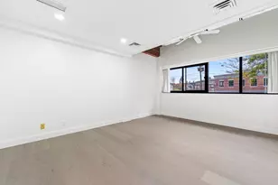 58 Merrimac St, Newburyport, MA 01950 - Photo 17