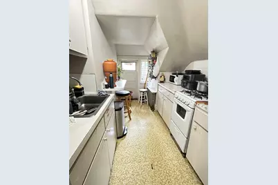 18 Quint Ave #3, Boston, MA 02134 - Photo 5