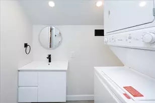 39 Trask St, Beverly, MA 01915 - Photo 27