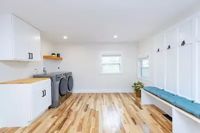 39 Trask St, Beverly, MA 01915 - Photo 13