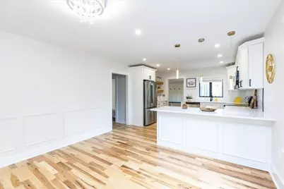 39 Trask St, Beverly, MA 01915 - Photo 9