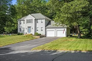 19 Wildflower Dr, Sutton, MA 01590 - Photo 3