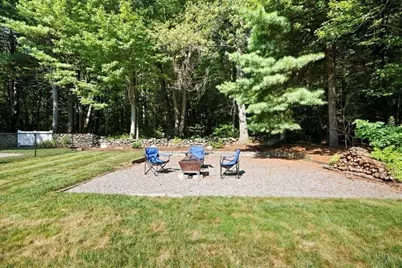 19 Wildflower Dr, Sutton, MA 01590 - Photo 9