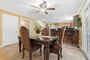 25 Angelica Dr, Springfield, MA 01129 - Photo 9