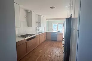 12 Bronx Rd, Boston, MA 02132 - Photo 3