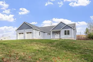 201 Upper Church St, Ware, MA 01082 - Photo 3