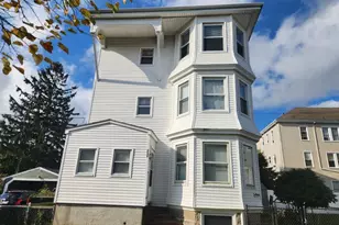 447 Ash St, New Bedford, MA 02747 - Photo 11