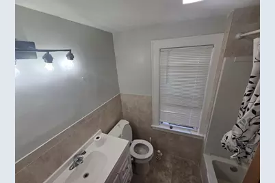 40 Catalpa Ter, Springfield, MA 01119 - Photo 15