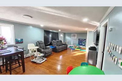 24 Court St, Methuen, MA 01844 - Photo 7