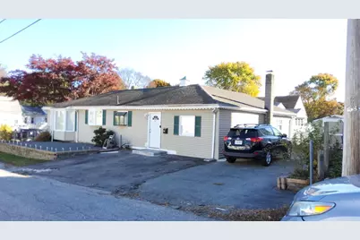 24 Court St, Methuen, MA 01844 - Photo 3