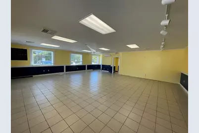 410 W Falmouth Hwy, Falmouth, MA 02540 - Photo 11