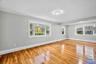 25 Tedesco St, Marblehead, MA 01945 - Photo 19