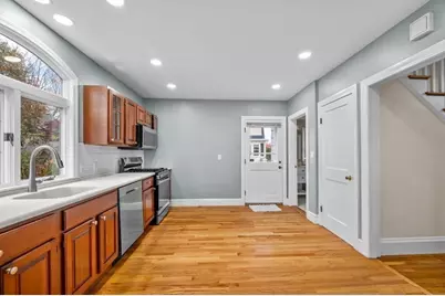 25 Tedesco St, Marblehead, MA 01945 - Photo 7