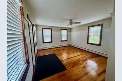 16 Winona Ave, Fairhaven, MA 02719 - Photo 9