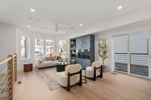 527 E 7th St, Boston, MA 02127 - Photo 3