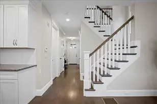 9 Hawk Ln, Framingham, MA 01701 - Photo 17