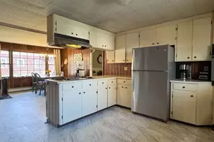 83 Newton St, Greenfield, MA 01301 - Photo 7