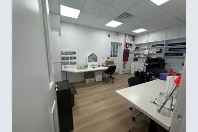 439 Boston Post Road, Weston, MA 02493 - Photo 7