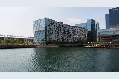 300 Pier 4 Blvd #7G, Boston, MA 02210 - Photo 35