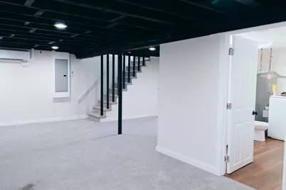 206 Treetop Ave, Springfield, MA 01118 - Photo 13