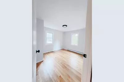 206 Treetop Ave, Springfield, MA 01118 - Photo 9