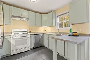 29 South Commons Rd, Lincoln, MA 01773 - Photo 5