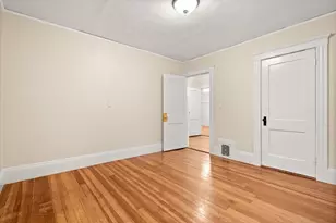 4 Chase St, Salem, MA 01970 - Photo 11