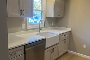 192 Pleasant St, Leominster, MA 01453 - Photo 1