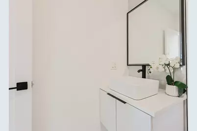 54 South St, Medford, MA 02155 - Photo 31