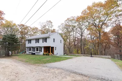 15 Cherokee Rd, Holland, MA 01521 - Photo 3