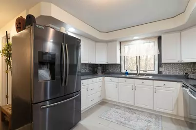 15 Cherokee Rd, Holland, MA 01521 - Photo 9