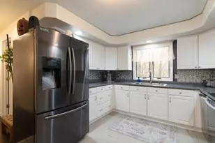 15 Cherokee Rd, Holland, MA 01521 - Photo 9