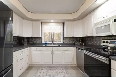 15 Cherokee Rd, Holland, MA 01521 - Photo 11