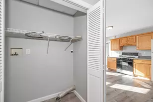 62 W 3rd St, Lowell, MA 01850 - Photo 19