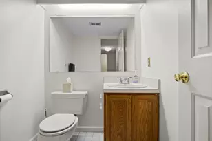 903 Foxwood Cir, Peabody, MA 01960 - Photo 11