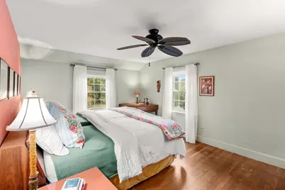 225 Howard St, Melrose, MA 02176 - Photo 17