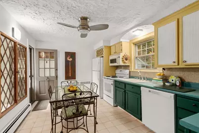 225 Howard St, Melrose, MA 02176 - Photo 13