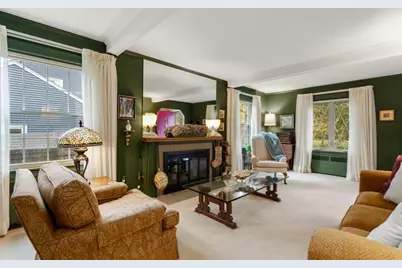 225 Howard St, Melrose, MA 02176 - Photo 5