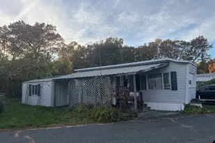 26 Lark Dr, Chicopee, MA 01020 - Photo 1