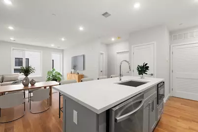 267 Old Colony #511, Boston, MA 02127 - Photo 3