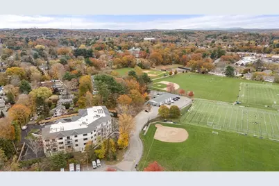 16 Stearns Rd #304, Wellesley, MA 02482 - Photo 3