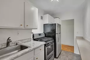 9 Hawthorne Pl, Boston, MA 02114 - Photo 11