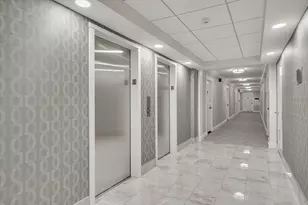 9 Hawthorne Pl, Boston, MA 02114 - Photo 25