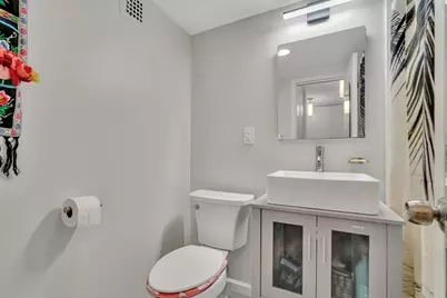 9 Hawthorne Pl #5K, Boston, MA 02114 - Photo 21