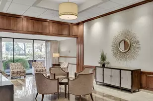 9 Hawthorne Pl, Boston, MA 02114 - Photo 9