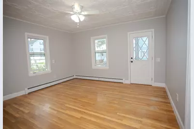 616 Woodman St, Fall River, MA 02724 - Photo 9