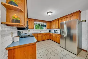 26 Beach St, Malden, MA 02148 - Photo 15