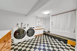 26 Beach St, Malden, MA 02148 - Photo 37