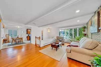 26 Beach St, Malden, MA 02148 - Photo 5