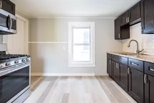 716 Lawrence St, Lowell, MA 01852 - Photo 3